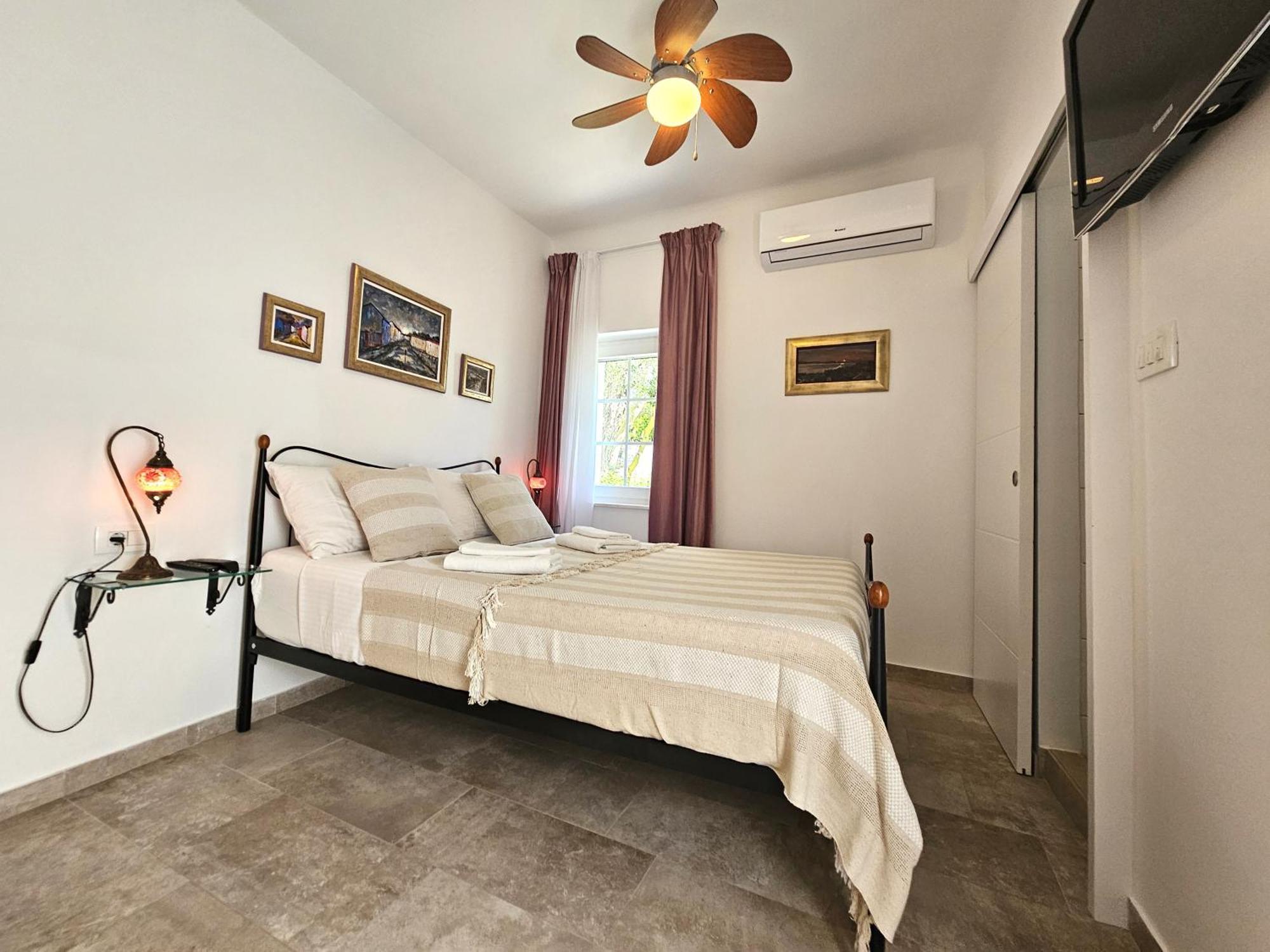 The Three Flowers Pool House Trogir Luaran gambar