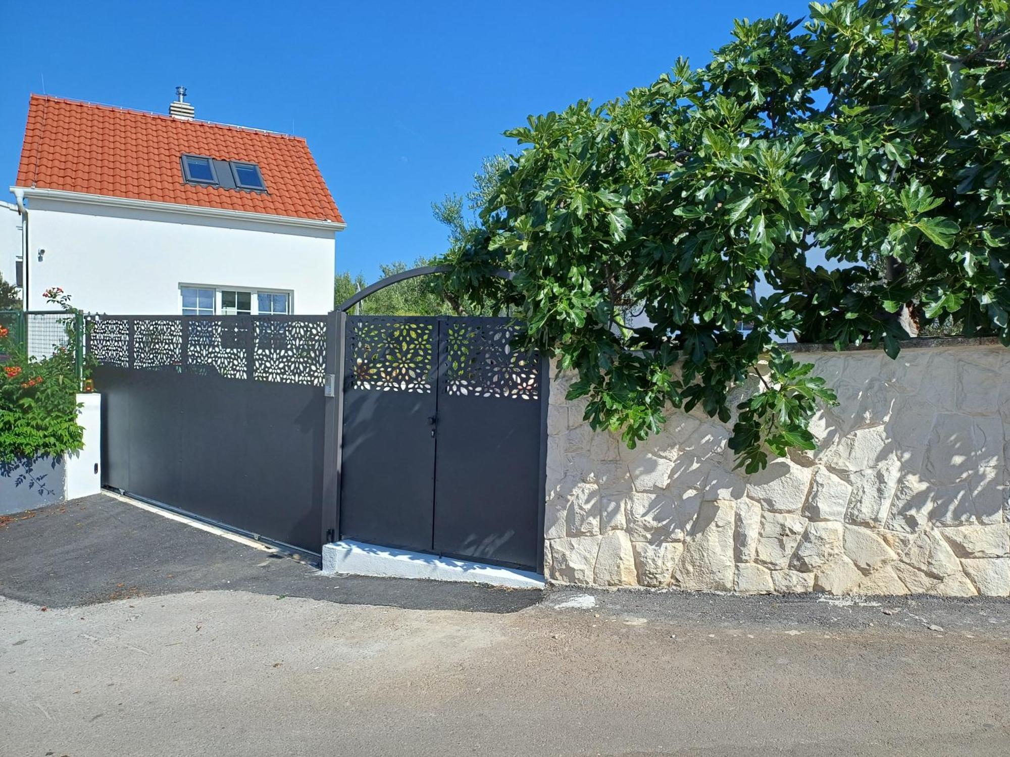 The Three Flowers Pool House Trogir Luaran gambar